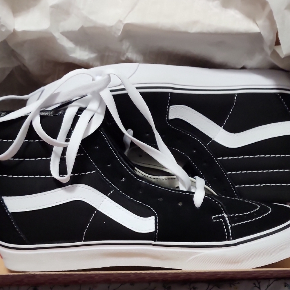 Vans Classic Black and White High-Tops